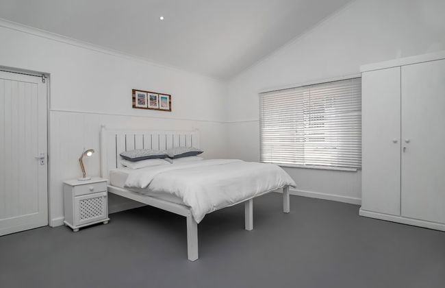 Unwind in Coastal Charm at Villa Santorini - Foto 12