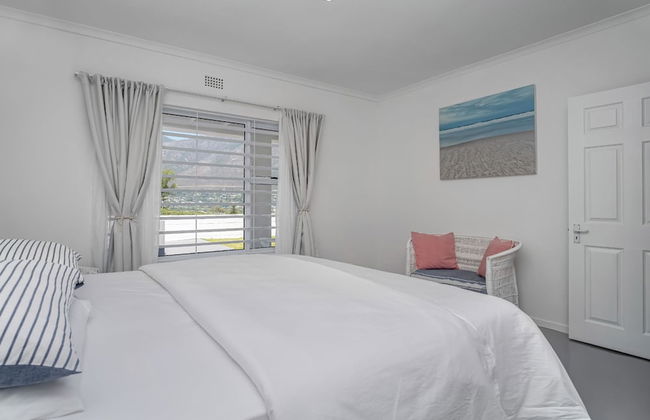 Unwind in Coastal Charm at Villa Santorini - Foto 18
