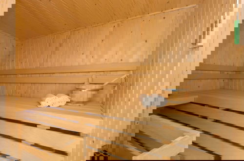Foto 43 - Luxury Apartment With Sauna the Foot of the Dunes