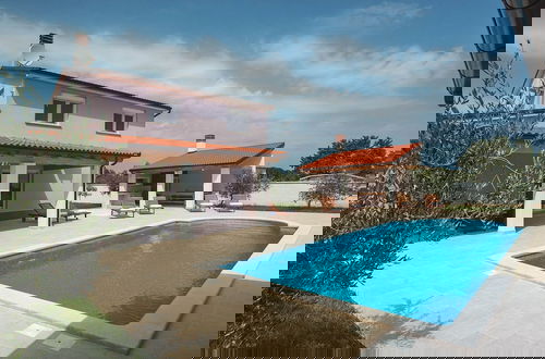 Foto 15 - Family Villa With Swimming Pool
