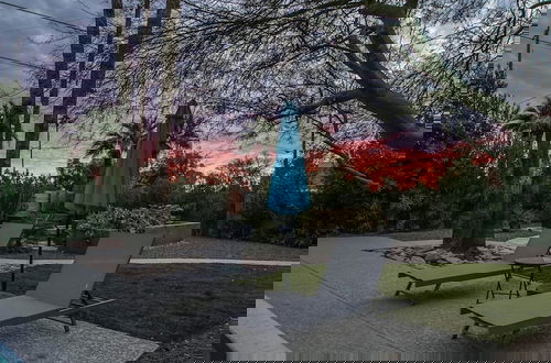 Foto 44 - Mid-century Modern W/backyard Oasis, Putting Green