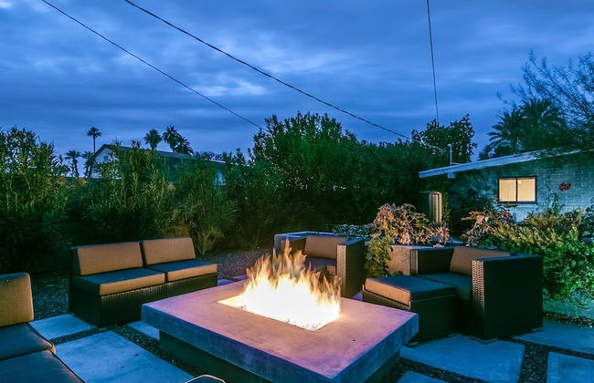 Mid-century Modern W/backyard Oasis, Putting Green - Foto 39