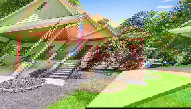 Photo 1 - Beautiful Lakefront Cabin Something For Everyone