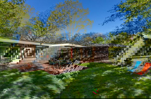 Foto 26 - Beautiful Bungalow With Garden