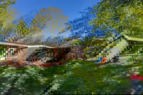 Foto 21 - Beautiful Bungalow With Garden