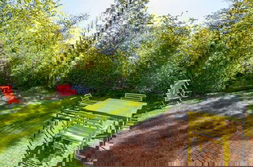 Foto 12 - Beautiful Bungalow With Garden