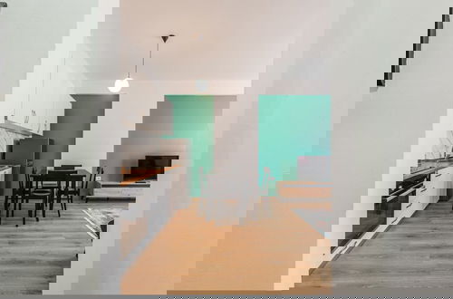 Foto 7 - The Beachwalk Apartment