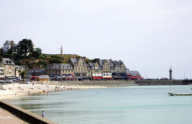 Holiday Home Located in the Middle of the Popular Seaside Resort, Cancale - Foto 19