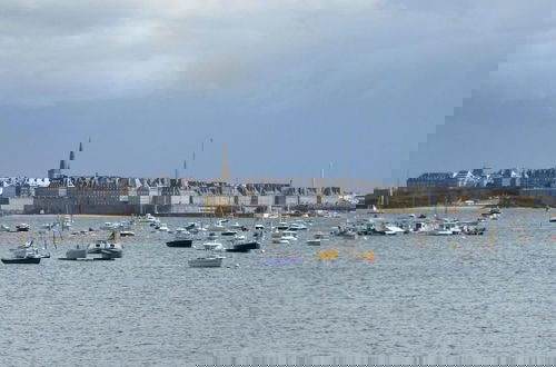Foto 20 - Holiday Home Located in the Middle of the Popular Seaside Resort, Cancale