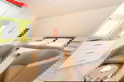 Photo 4 - Anchor Claw Comfortable Holiday Residence