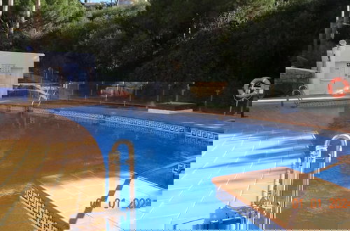 Photo 18 - Elviria 2-bed Apt, Sleeps 4, Pool, 20m to Beach
