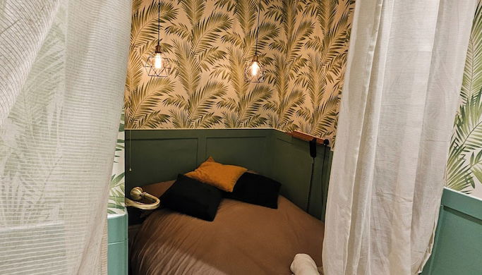 Foto 1 - Tropical Hideaway Studio Apartment