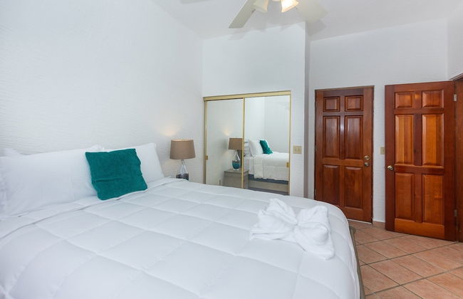 Pineapple Villa 142 2 Bedroom Condo by RedAwning - Photo 6