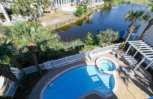 Paradise Pointe - Gorgeous 4 BR home with pool by RedAwning - Photo 50
