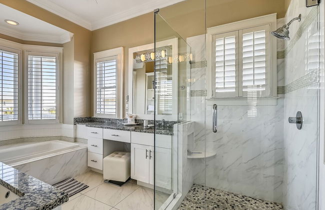 Paradise Pointe - Gorgeous 4 BR home with pool by RedAwning - Photo 43