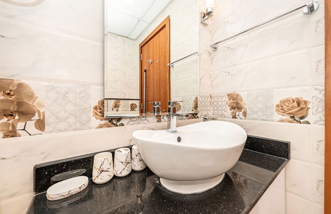 Luxury StayCation - Al Jawhara Tower Studio Apt in the Heart of Dubai - Foto 22