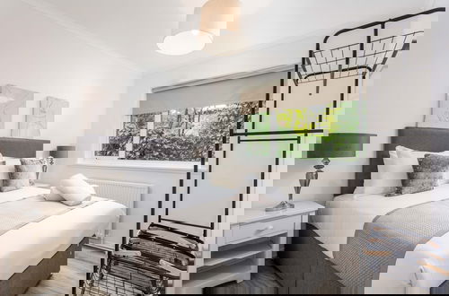 Photo 5 - Cuthbert House - Donnini Apartments