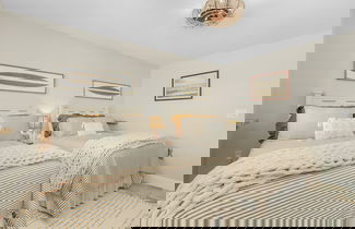 Foto 3 - Welcome To Beach Villa's # 606 Vacation Rental - 250 Estero Blvd 2 Bedroom Condo by RedAwning