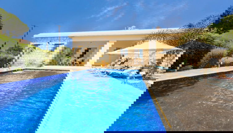 Foto 1 - Villa Elite in Drouseia