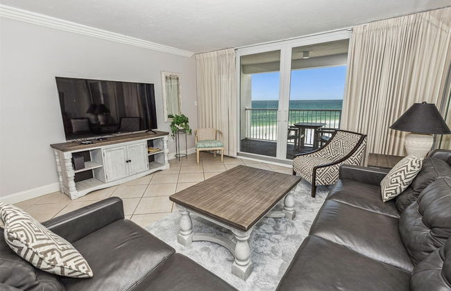 Shoreline Towers 1063 2 Bedroom Condo by RedAwning - Photo 1