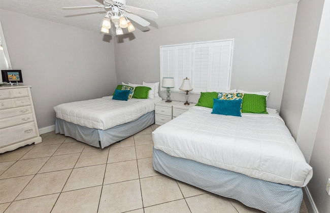 Shoreline Towers 1063 2 Bedroom Condo by RedAwning - Photo 2