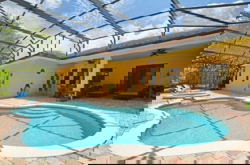 Foto 24 - Private Oasis With Pool & Spa- 3400clr 4 Bedroom Home by RedAwning