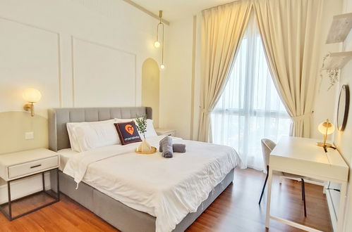 Photo 11 - UNA Serviced Apartment by Manatidur