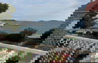 Foto 1 - Sara - Beyond the sea - A1