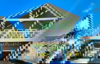 Photo 1 - Pointe of View