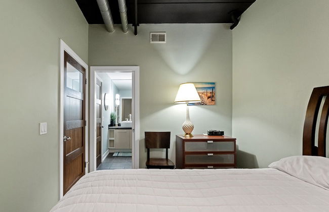 Luxurious 2BDR Loft-Condo Grand Haven 12 - Photo 2