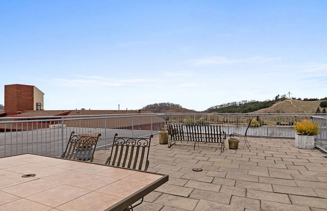 Luxurious 2BDR Loft-Condo Grand Haven 12 - Photo 24