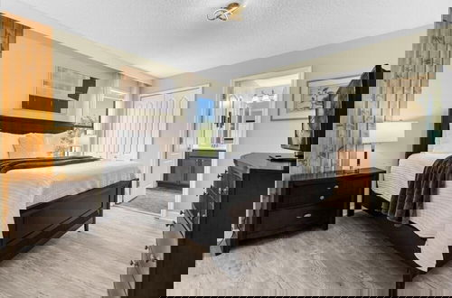 Foto 5 - 5 Bedrooms S / Champions Gate Home by RedAwning