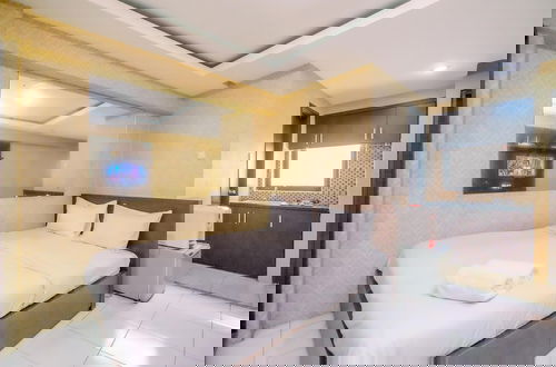 Foto 3 - Modern Look Studio At Kebagusan City Apartment