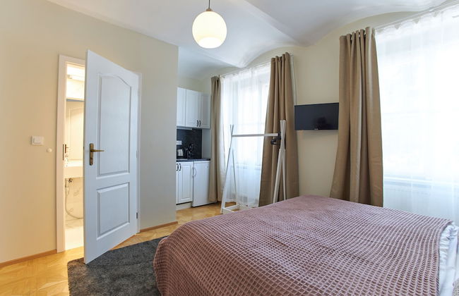 River View Residence by Charles Bridge - Photo 16