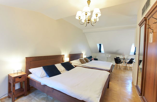 River View Residence by Charles Bridge - Photo 9