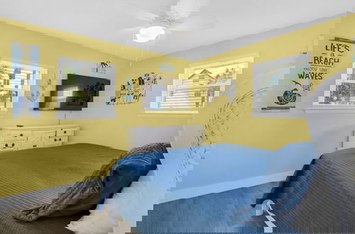 Foto 6 - Beachy, Modern & Updated, 3 Minutes to Beach + Boat Parking