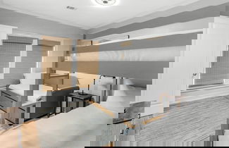 Foto 3 - Modern Luxury & Privacy w/ 3-bed Condo Sleeps 8