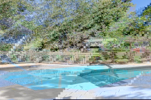 Foto 35 - Beautiful Home Where you can Walk to Seaside- Gated Community - 2 Pools