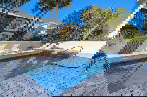 Foto 1 - Gulf Side and 2 Minutes to the Beach w/ Private Pool + Beach Chairs & Bikes