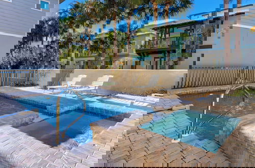 Foto 39 - Gulf Side and 2 Minutes to the Beach w/ Private Pool + Beach Chairs & Bikes