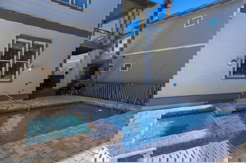 Foto 38 - Gulf Side and 2 Minutes to the Beach w/ Private Pool + Beach Chairs & Bikes