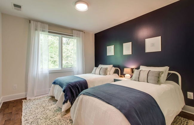 Downtown Luxury - 10 Beds Free Parking - Photo 28