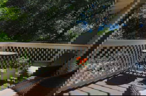 Photo 5 - Charming Studio w Deck Garden