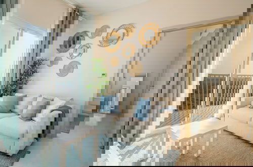 Foto 28 - Elegant 2BRApt In Damac Hills 2