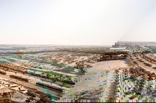 Foto 17 - Elegant 2BRApt In Damac Hills 2