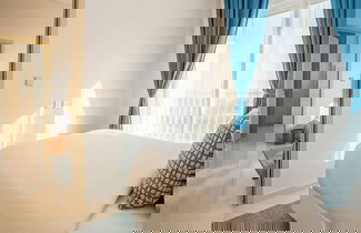 Foto 2 - Elegant 2BRApt In Damac Hills 2