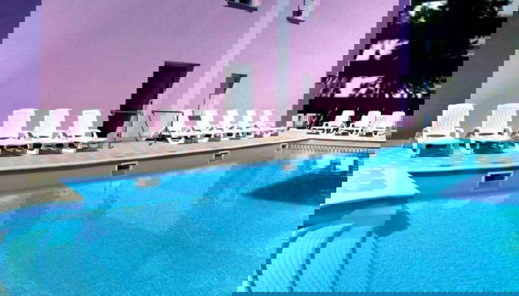 Foto 1 - Modern Studio With Outdoor Pool - Beahost Rentals