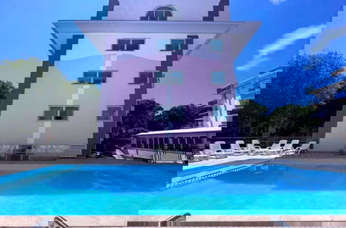 Foto 5 - Stylish Studio With Gorgeous Pool - Beahost