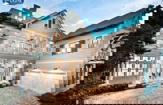 Foto 1 - Finest House In Watercolor Water Views Luxurious With Pool Sleeps 16 433 Western Lake 6 Bedroom Home by RedAwning
