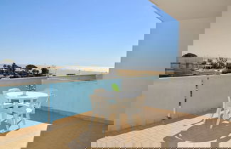 Foto 1 - Lovely Beachfront 1 Bedroom Apartment - Beahost